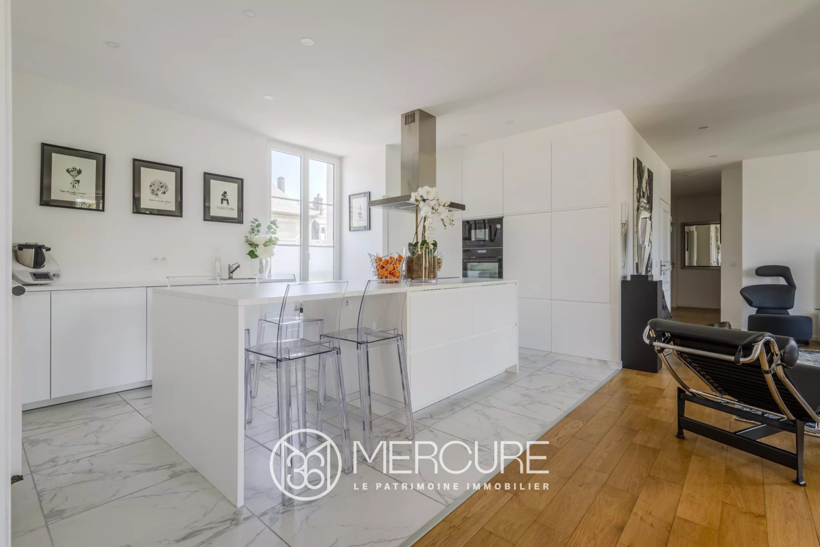 OISE – COMPIEGNE – ENSEMBLE IMMOBILIER, DEPENDANCES ET JARDIN - 80627PI