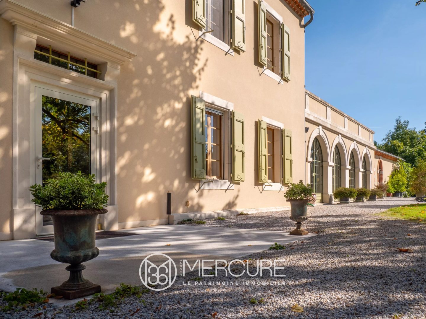 Maison 12 pièces 403 m² · à Castres · 403 m² · 798 000 €