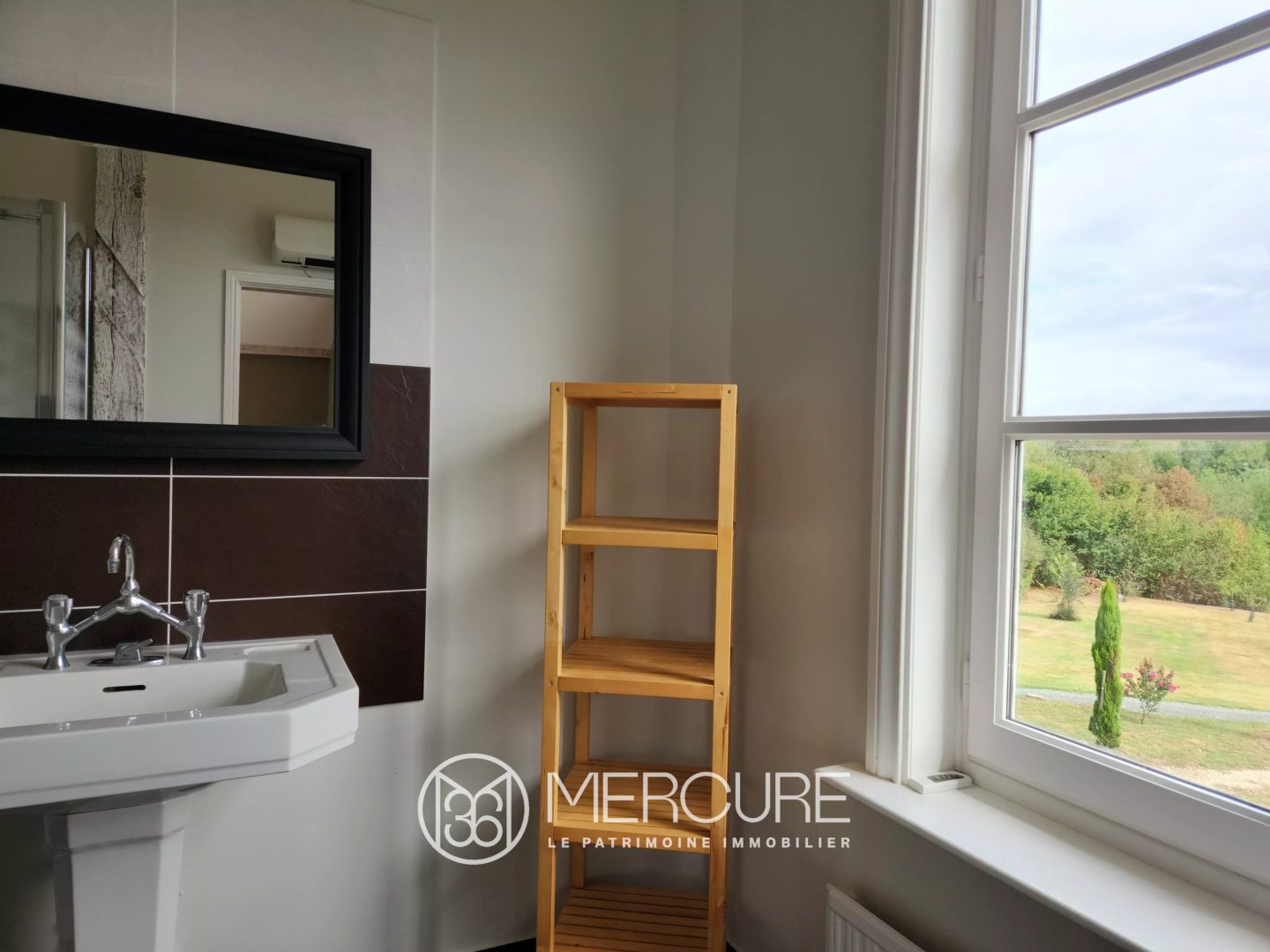 ENTRE DURAS ET SAINTE-FOY-LA-GRANDE – MAISON AVEC PISCINE ET DEPENDANCE - 901072bx