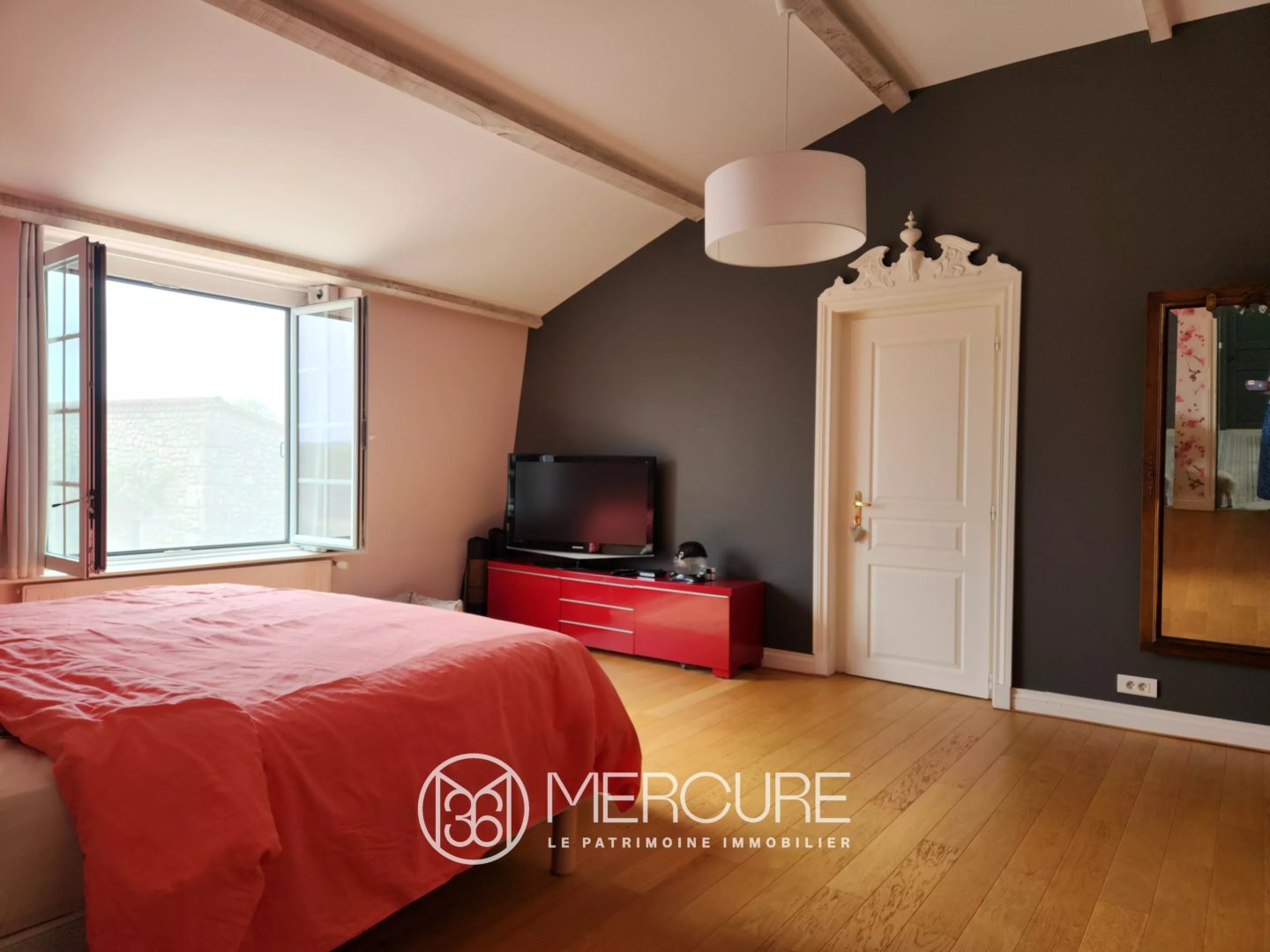 ENTRE DURAS ET SAINTE-FOY-LA-GRANDE – MAISON AVEC PISCINE ET DEPENDANCE - 901072bx