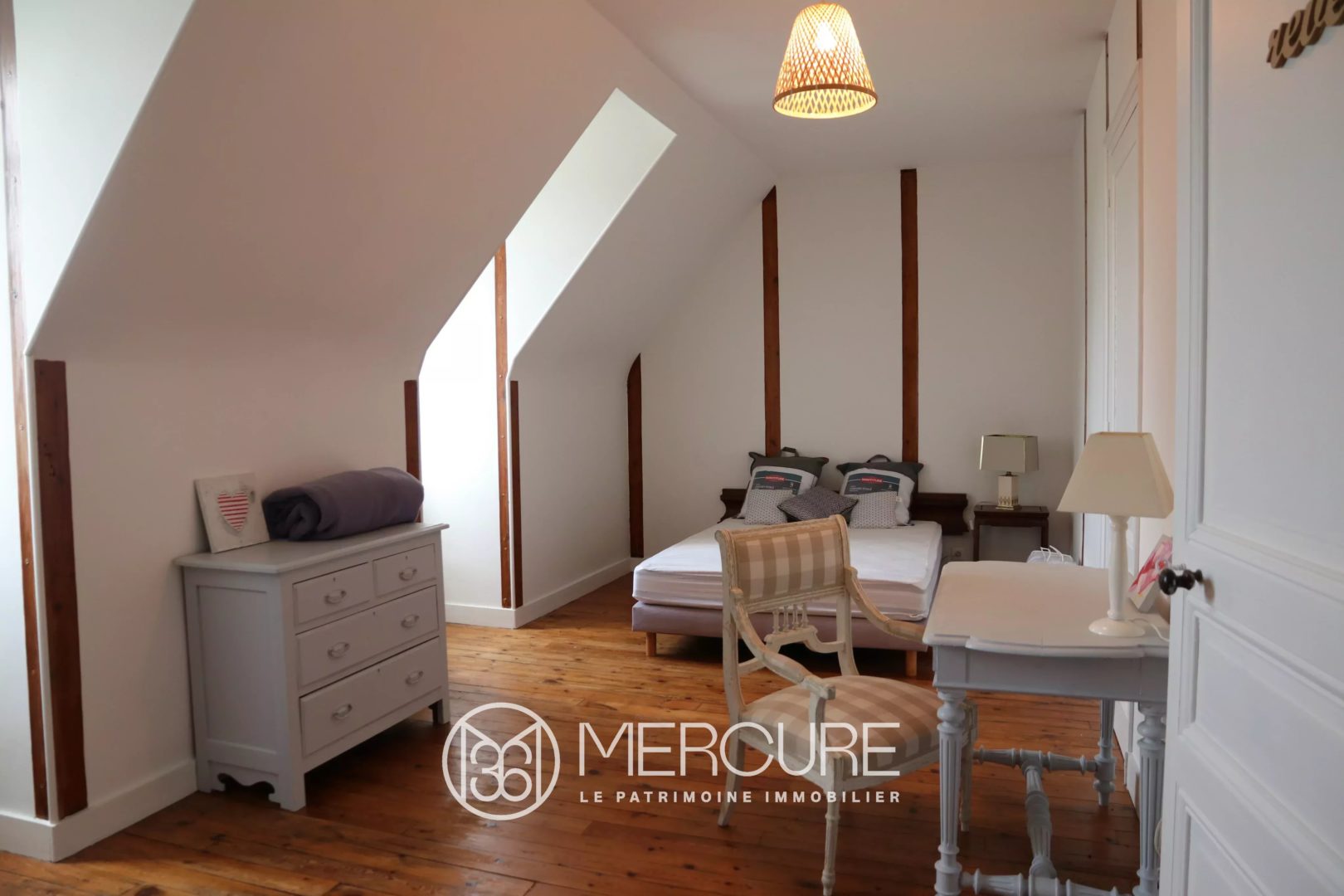 CHATEAU XIXe - 9478PO