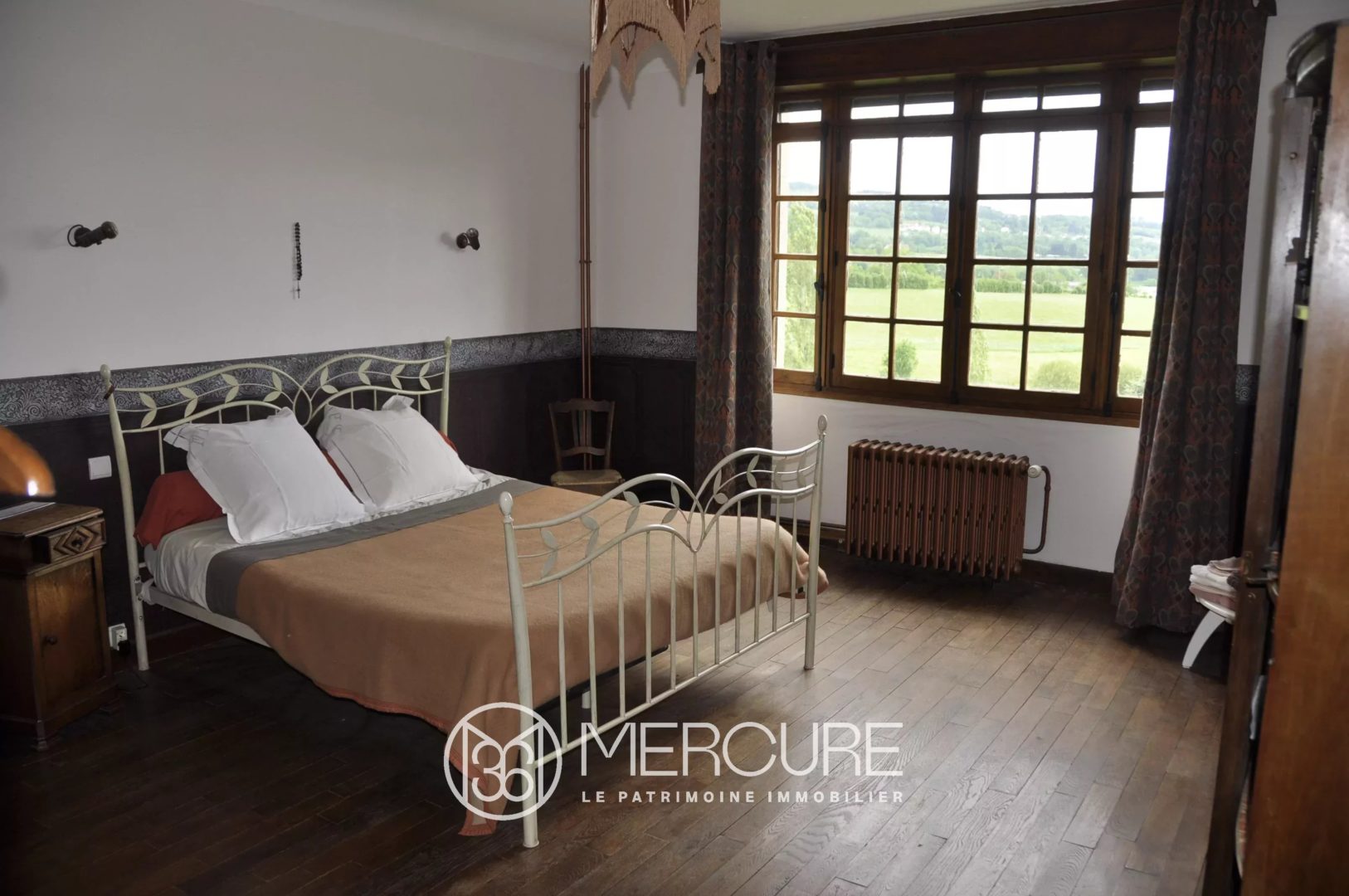 MAISON DE MAÎTRE BOURGANEUF - PE18780LI