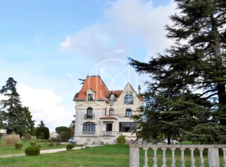 PROPERTY ‘ART NOUVEAU’ - 9586PO