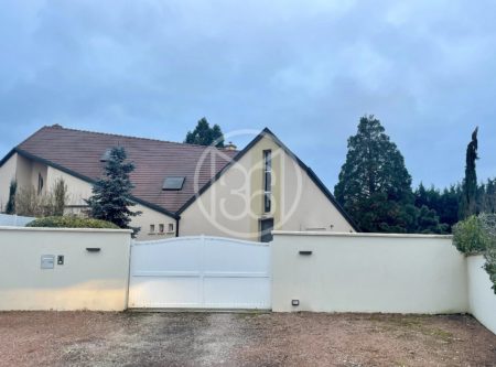 Contemporary house at 10 minutes from Dijon - 1690EL