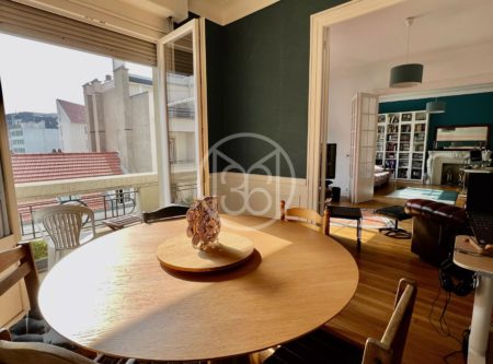 BRIGHT APARTMENT -4/5 BEDROOMS- 200M2- center - 20416AU