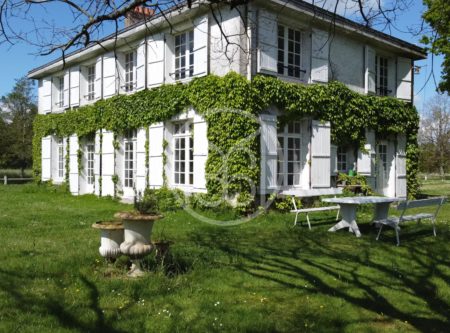 South Loire-Atlantique – Family property, 6 hectares of park and wood of 17 hectares - 2279NA