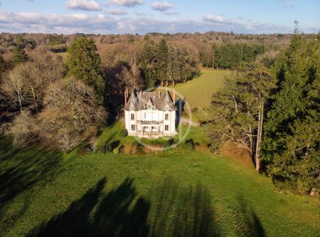 CLOSE TO LORIENT – MANOR HOUSE FROM 1875 - 20368BR