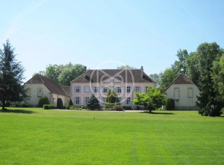 Château XVIII-XIXe siècles inscrit MH sur environ 16 hectares de parc et bois - 1613EL