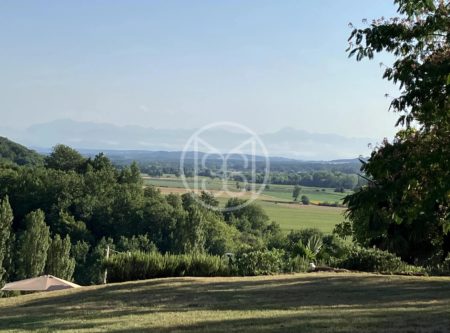 A VENDRE – GERS – PROCHE MASSEUBE – MAISON DE MAITRE – PARC 5HA AVEC BOIS – PISCINE – VUE PANORAMIQUE PYRÉNÉES – SAUNA – BAIN NORDIQUE – HAMMAM – GITE – DÉPENDANCE - 8783TS