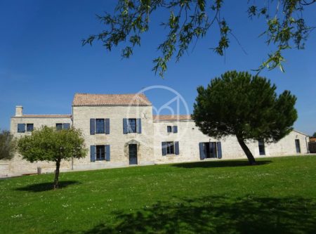 COUNTRY PROPERTY - 9465PO