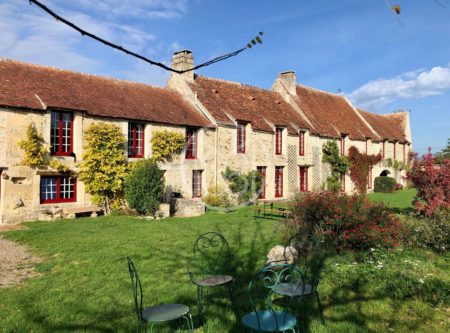 NEAR ARGENTAN – CHARMING SET OF HOUSES - 20244NO