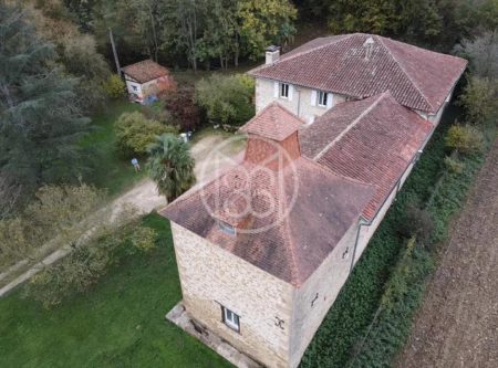 18 CENTURY PROPERTY – DOVECOTE WITH A GITE - 8719TS