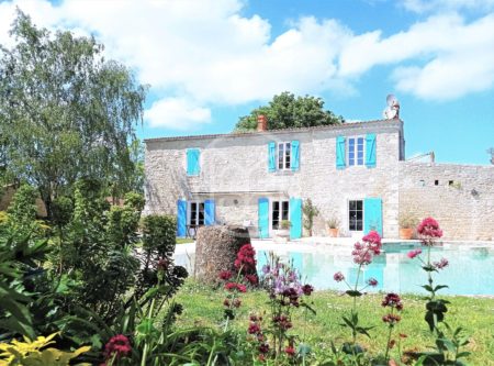 AUTHENTIC COUNTRY HOUSE - 9686PO