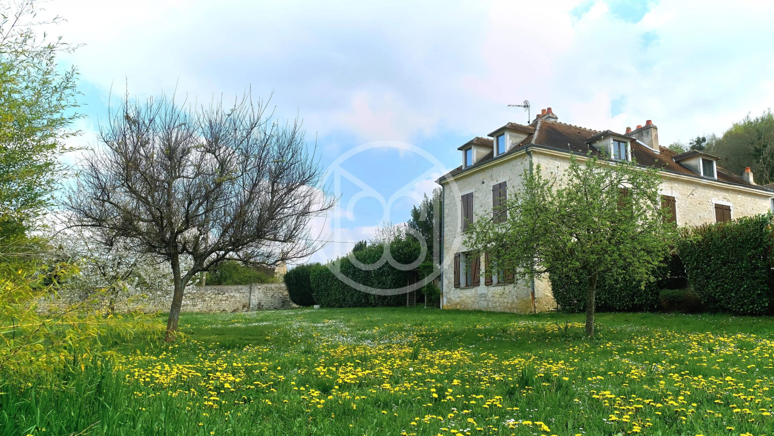 Vente Maison Chambly (60), 7 pièces Mercure Forbes Global Properties