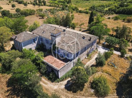 SOLE AGENCY :  AUTHENTIC OLD STONE FARMHOUSE AND OUTBUILDINGS ON OVER 5 HECTARES - 20153LR