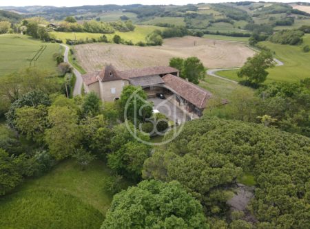 19TH-C PROPERTY – OUTBUILDINGS – WELL - 8835TS