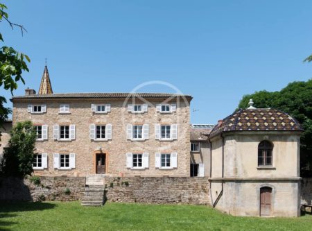 30min from Lyon centre, Baujolais – former 13th-century priory - 4680LY3