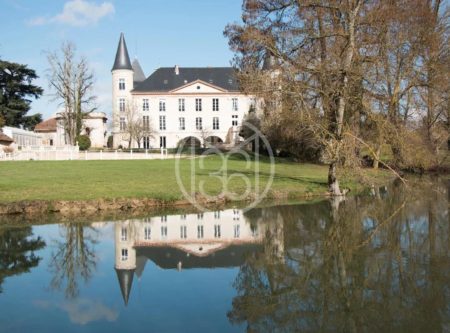 West of France, 17th century chateau - 900646bx