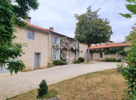 Logis 4 chambres et gite - 23234
