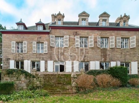Brittany, manor house on the frontline of the sea - 20367BR