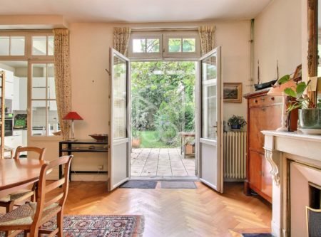 CHARMANTE MAISON DE FAMILLE AVEC JARDIN A COTE DU MARCHE DE LERME - 900878bx