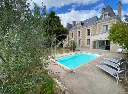 Maison de Maître rénovée avec Piscine - 9718PO
