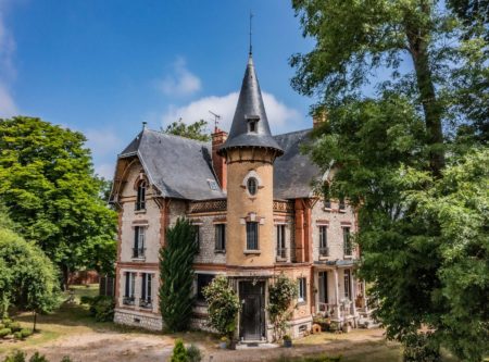 Maison des années 1920 proche de la Loire avec dépendances - 20419CL