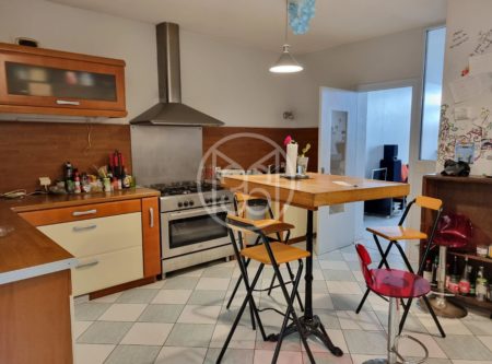 MAISON de VILLE 140 M² avec TERRASSE - 2907PO