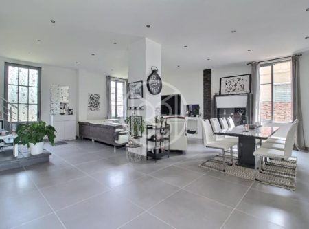 LE HAILLAN MAISON 5 CHAMBRES AVEC PISCINE - 900875bx