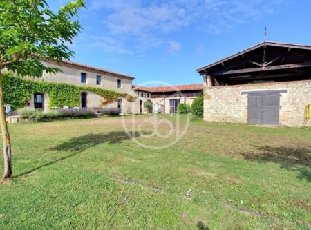 MAISON DE MAITRE – DEPENDANCES, VUE PYRÉNÉES - 8855TS