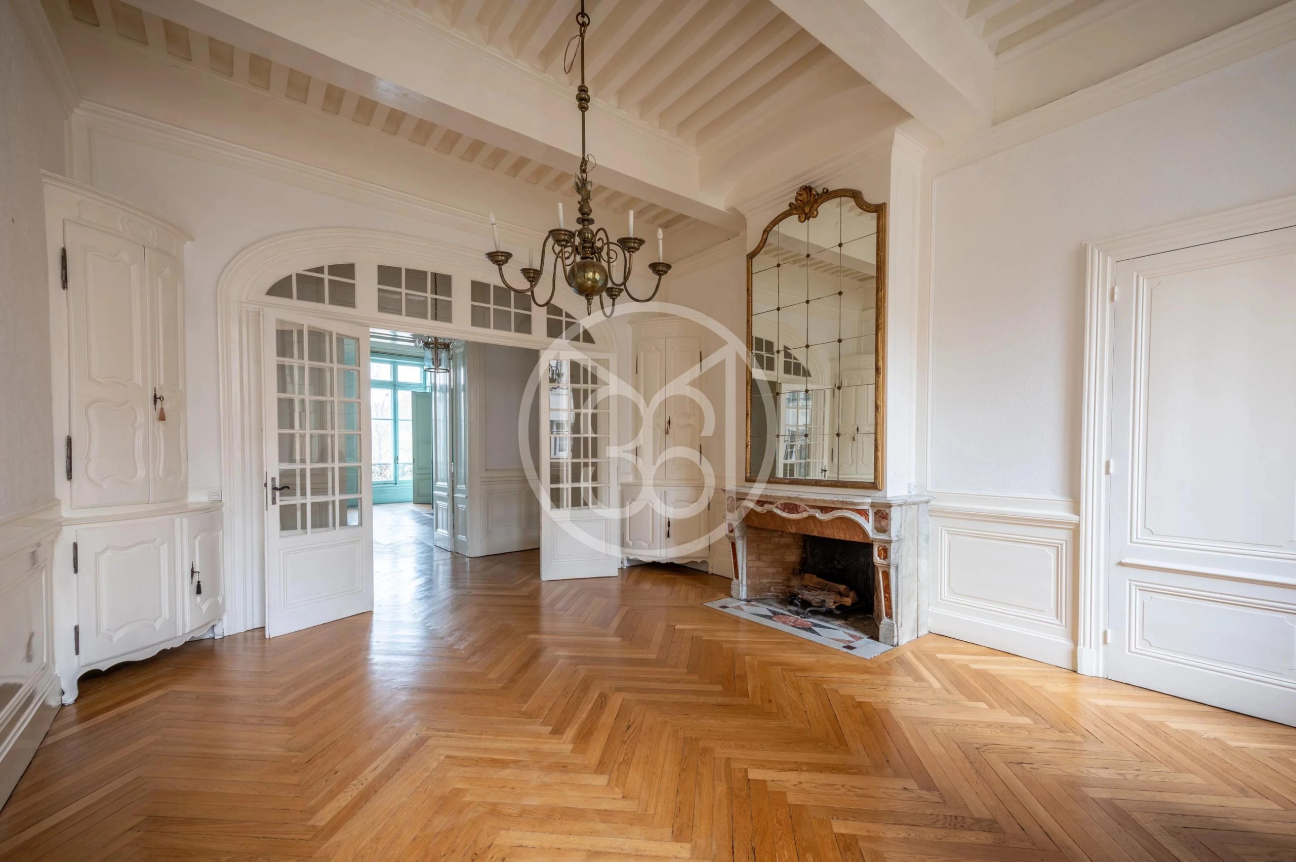 Buy Apartment Lyon 2ème (69), 8 rooms Mercure Forbes Global Properties