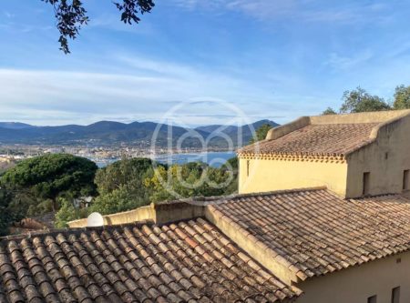 Villa de 170m² avec terrain de 1490m² – proche Saint-Tropez - 20463CA