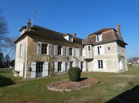 EXCLUSIVITE COMPIEGNOIS – MAISON DE MAÎTRE AVEC DEPENDANCES ET PARC 7HA - 80564PI
