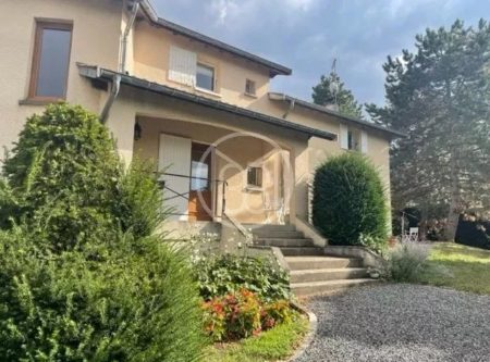 Maison familiale Lentilly avec piscine - 4715LY
