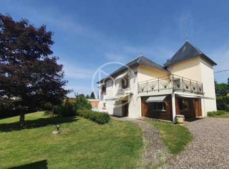 Character house, 4 bedrooms, 217 sqm, garden, swimming pool. - 20142au