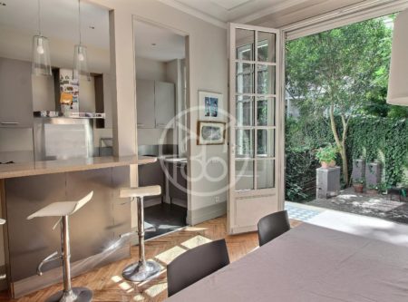 BELLE MAISON – BORDEAUX CENTRE, 5 CHAMBRES ET JARDIN SUD - 900809bx
