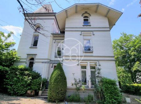 LOIRE – SAINT-ETIENNE Maison début XX° s de 246 m² - 4690LY