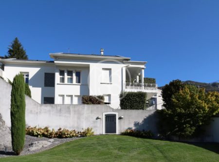 LOURDES – GRANDE MAISON D’ARCHITECTE - 900890bxTS