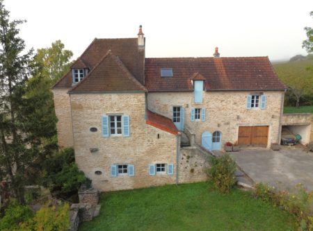 Propriété origine XVe siècle, proche château de Santenay - 1704VA