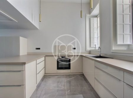 ARCHITECT HOUSE IN HISTORIC HEART IN SAINT MICHEL - 900815bx