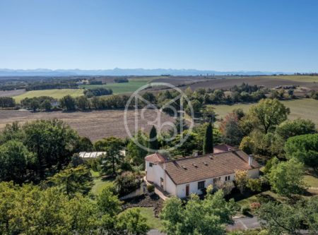 FAMILY HOME WITH A LOVELY VIEW ON THE VALLEY - 8895TS