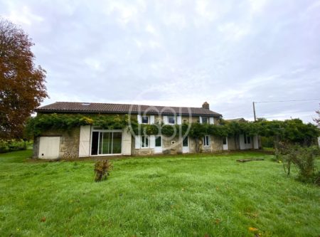 FARMHOUSE WITH GARDEN NEAR POITIERS - 9814po