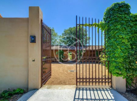 South of France, exceptional Bastide on over 16 acres - 20147LR