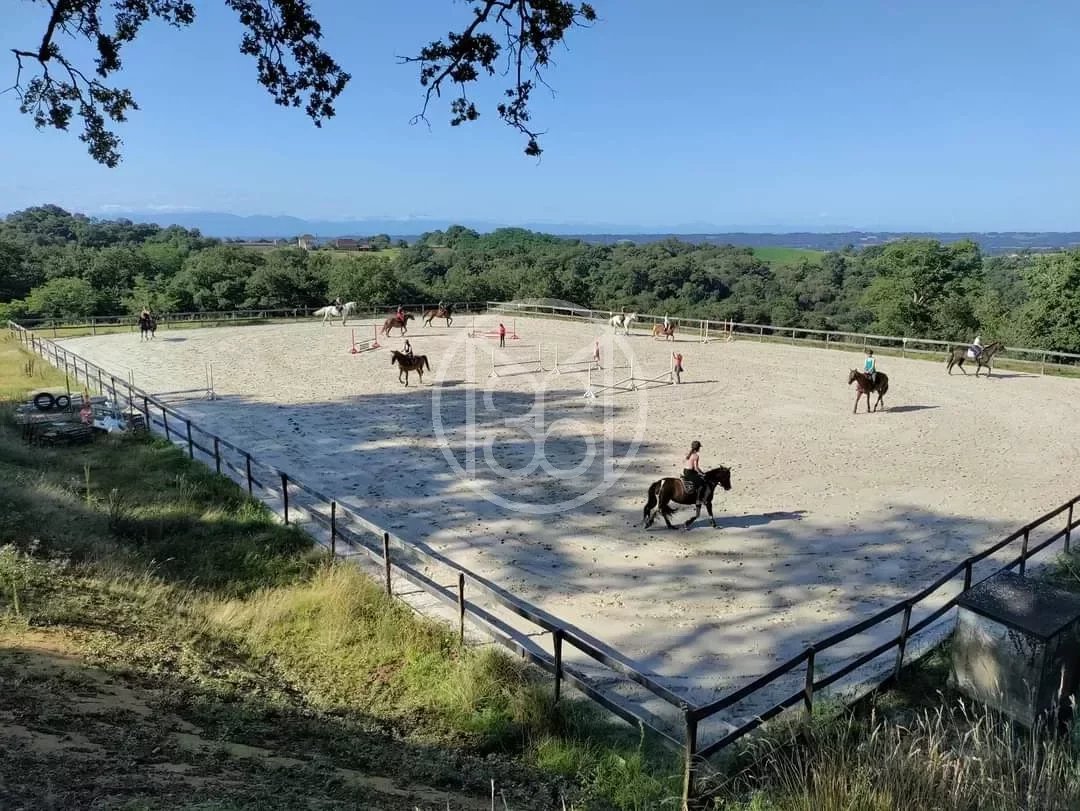 Buy Equestrian estate Pau (64), 5 rooms Mercure Forbes Global Properties