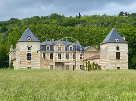 18TH CENTURY CHATEAU TO RESTORE – CLAIRAC (47) - 900857bx