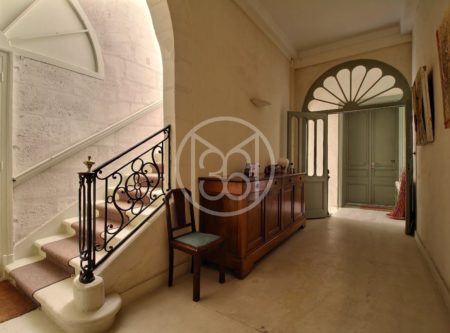 FLAT WITH CHARACTER AND VIEWS – QUAI DES CHARTRONS - 900860bxA