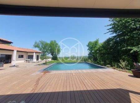 Magnificent contemporary house, 250sqm, residential area, beautiful view - 20410AU