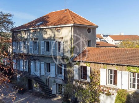RARE – 276 m² town house to renovate – downtown Oullins. - 4726LY