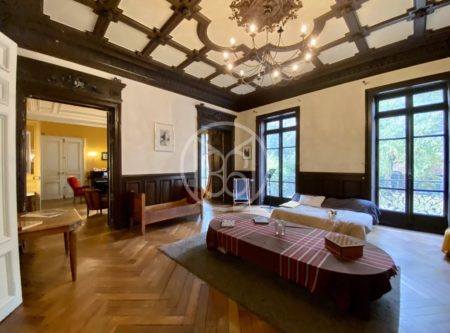 Large Haussmann-style flat with park views - 1714VA