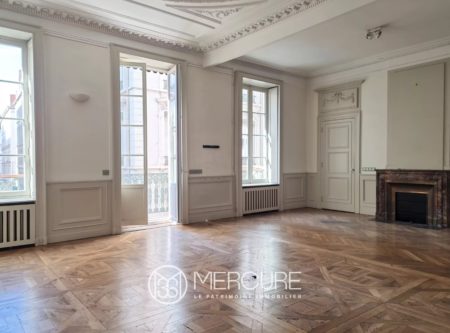 Lyon 2 Ainay – Very nice apartment 171 m2 with balcony and garage - 